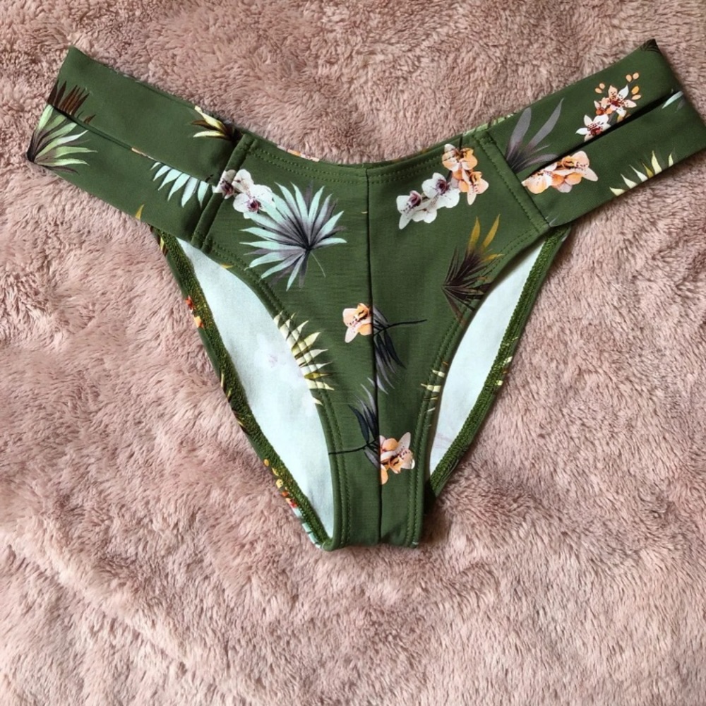 Montce Bottoms
